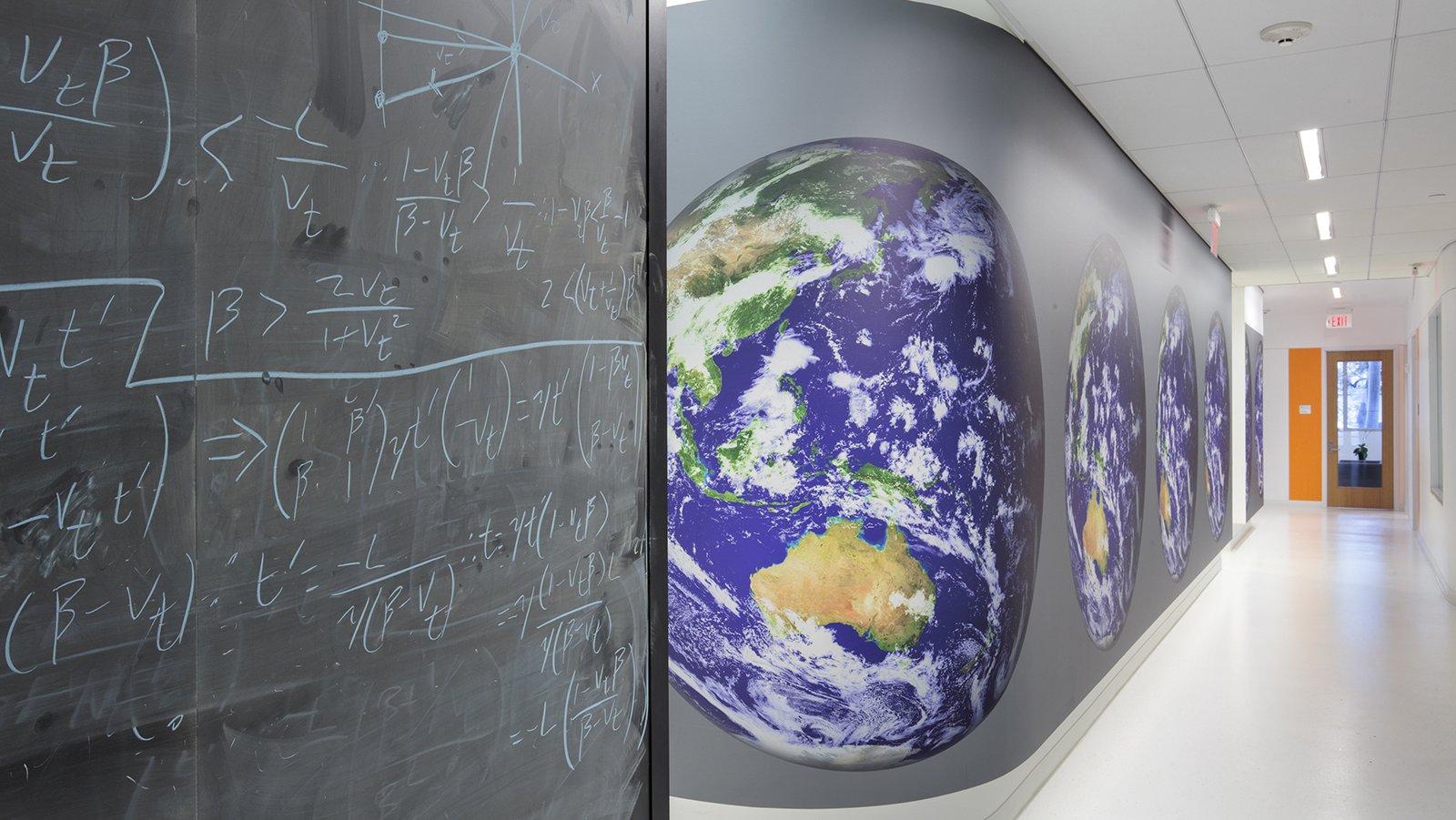 Jorgensen Laboratory hallway
