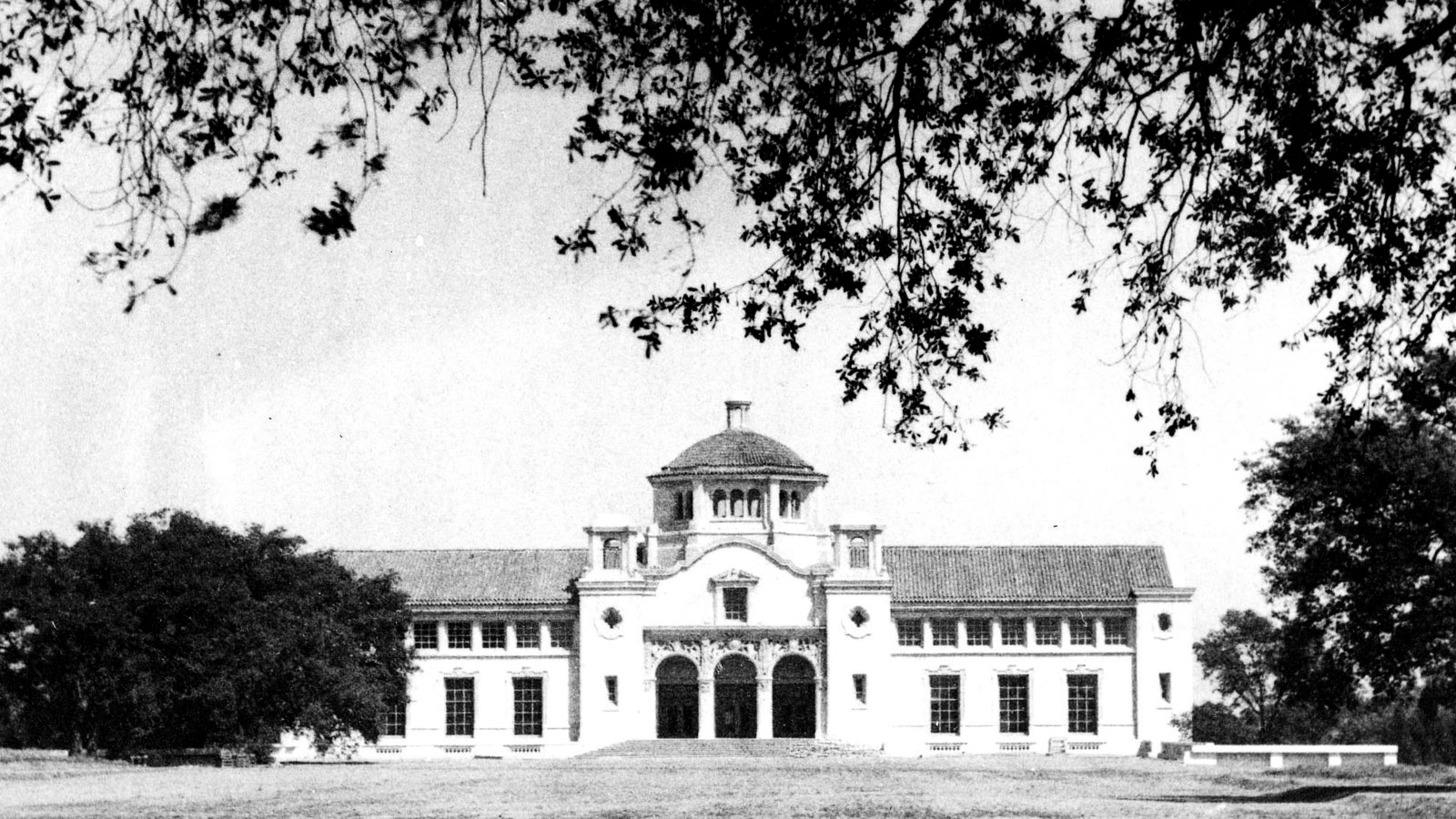 archival black and white photo of Throop Hall, Caltech